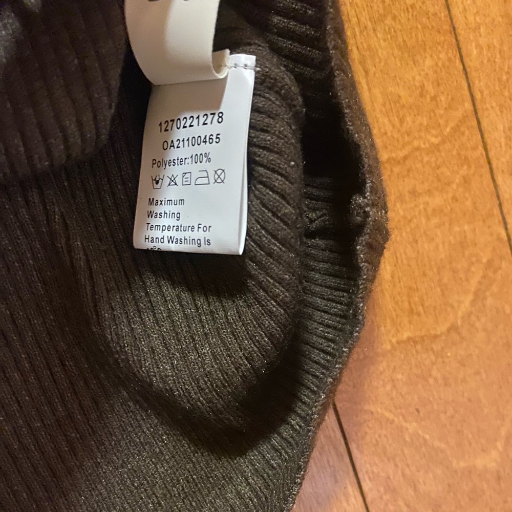 Commense - Brown Ribbed-Knit Sweater - Sz L - Picture 9 of 10